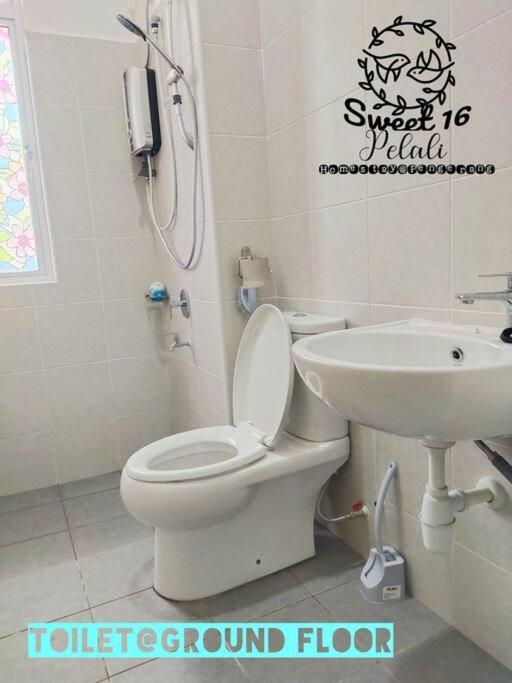 Sweet 16 Pelali Homestay Pengerang Extérieur photo